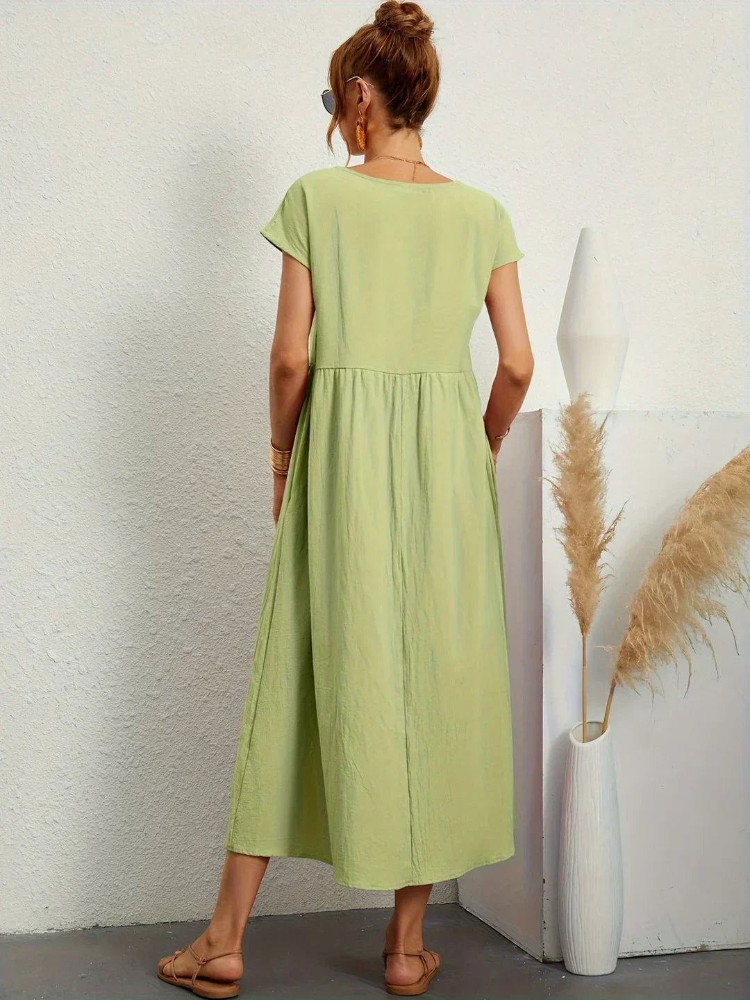 MARGOT | FLUID MIDI DRESS TIMELESS ELEGANCE