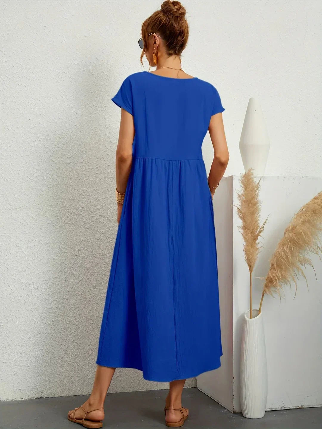 MARGOT | FLUID MIDI DRESS TIMELESS ELEGANCE