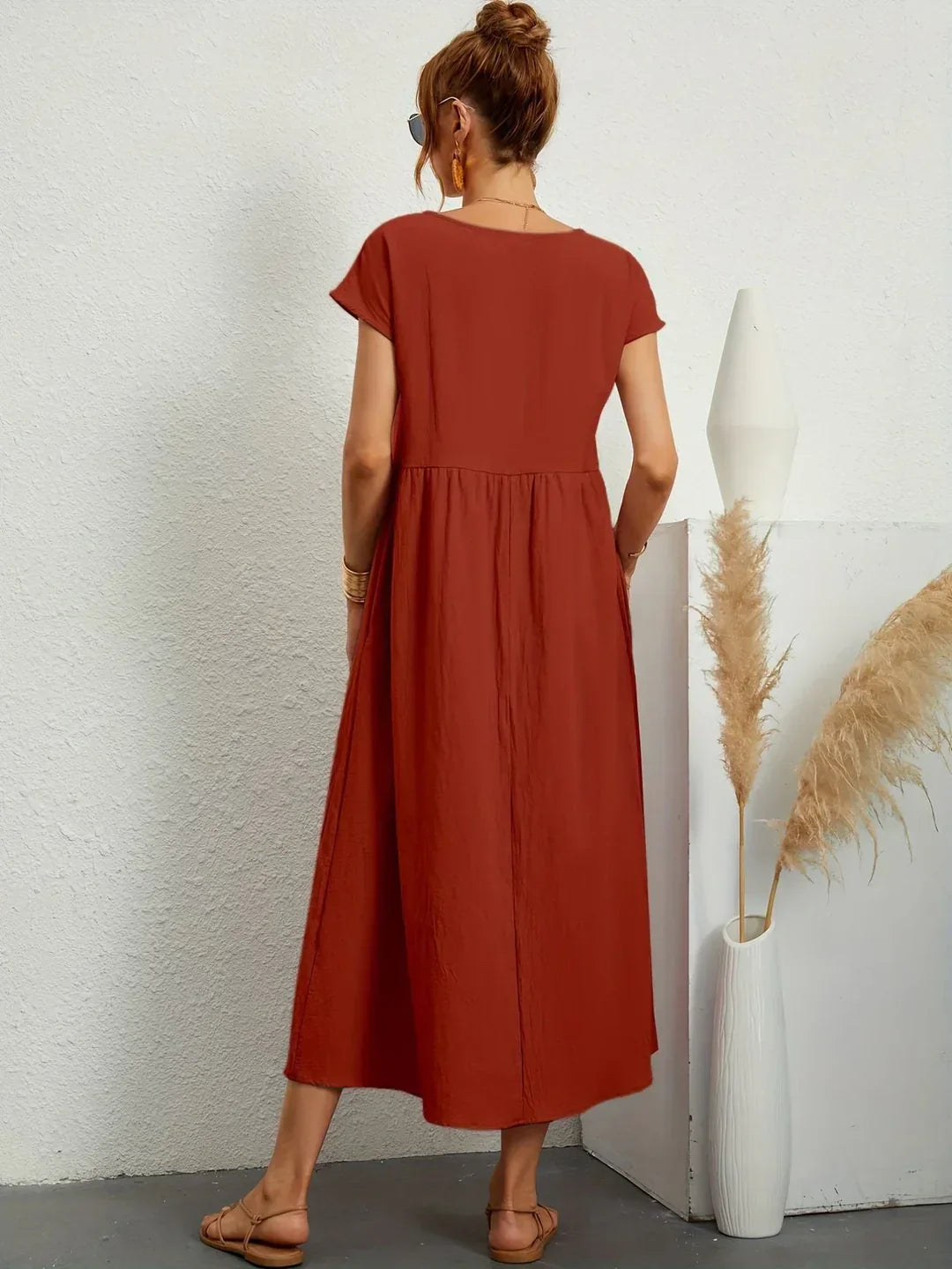 MARGOT | FLUID MIDI DRESS TIMELESS ELEGANCE