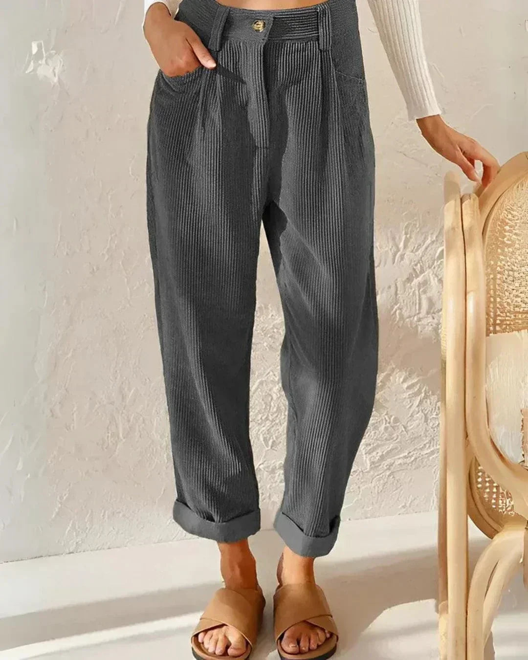 MAIA | VINTAGE-INSPIRED PANTS